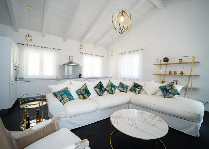 Le Fontanelle Villa *